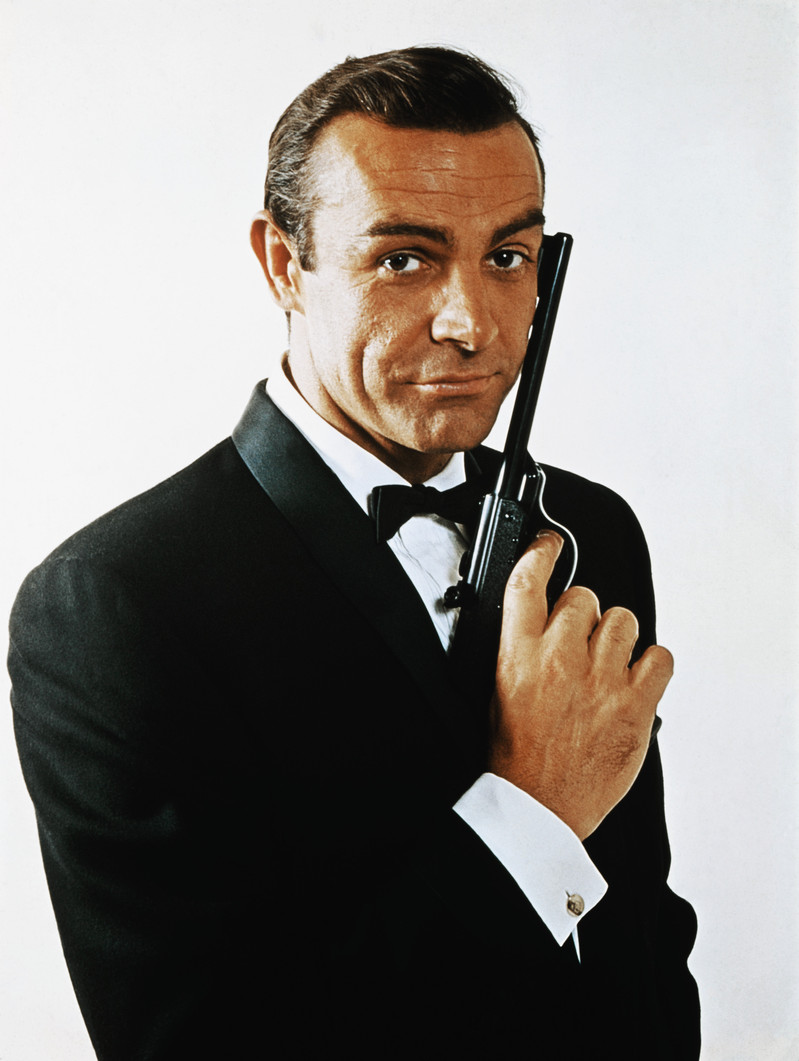 Sean Connery poses as James Bond